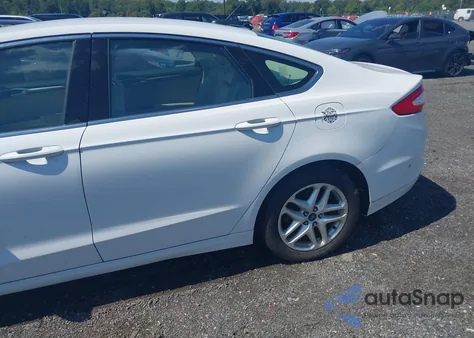 2013 Ford Fusion Se z USA, uszkodzony, nr VIN 3FA6P0HRXDR319510
